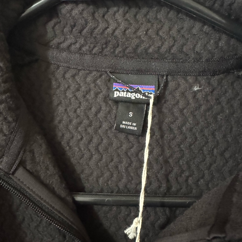 Patagonia R1 Air Zip Neck - Picture 4 of 4